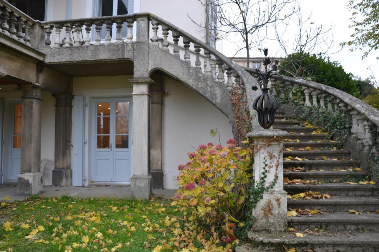 Sur La Colline Lägenhet Lyon Exteriör bild