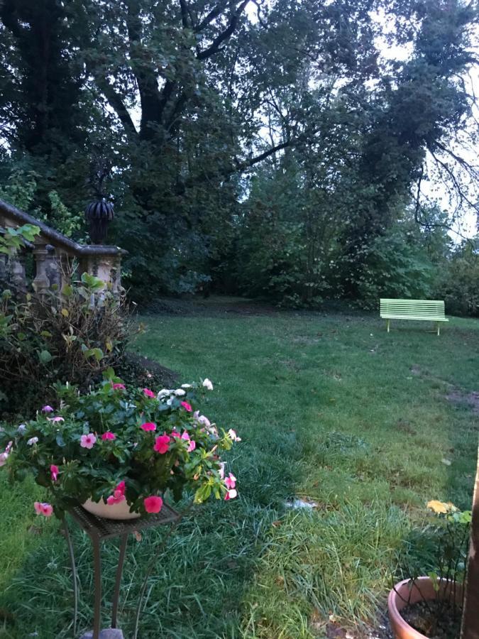 Sur La Colline Lägenhet Lyon Exteriör bild